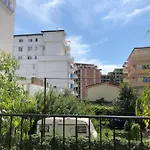 Hotel Gjinaj