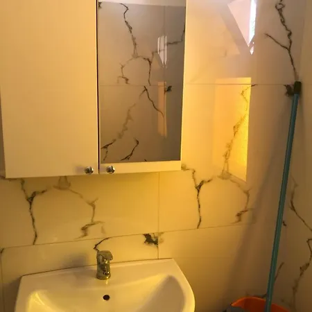 Gjinaj Hotell Shëngjin