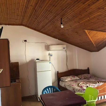 Hotell Gjinaj