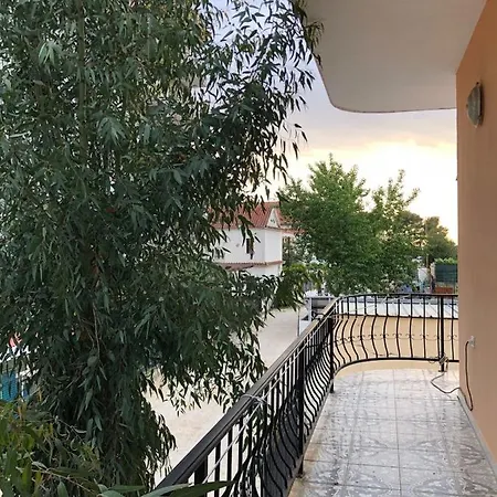 Gjinaj Hotel Shëngjin