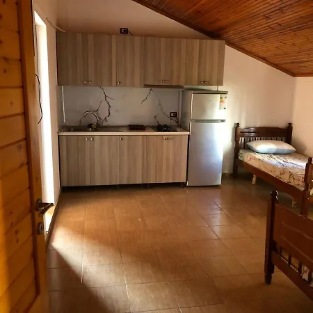 Gjinaj Hotel Shëngjin