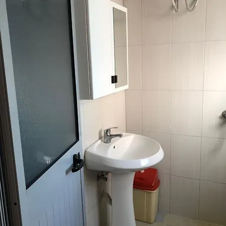 Gjinaj Hotel Shëngjin